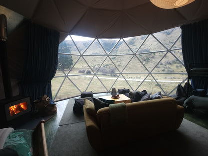 Pīwakawaka Glamping Dome with Fireplace and Private Hot Tub